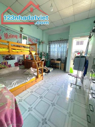 NHÀ ĐẸP 2 TẦNG SÁT CHỢ PHẠM ĐĂNG GIẢNG GẦN M1 GIÁP TÂN PHÚ - 53M2 (4x13.5). CHỈ NHỈNH 4 TỶ - 5
