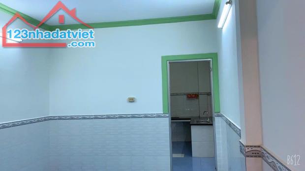 BÁN NHÀ GẦN ĐẦM SEN, LẠC LONG QUẬN, QUẬN 11, 68m2, SÁT HXH, HƠN 5 TỶ - 4