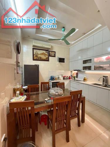 BÁN NHÀ XÃ ĐÀN 2 Ô TÔ ĐỖ CÁCH 5M - DT 43m2 5 tầng MT 3.7m Giá 13.2 tỷ - 1