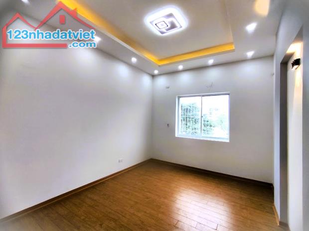 Bán căn hộ 2PN 86m2 – Nhà mới đẹp - Đối diện công viên Hòa Bình - 2