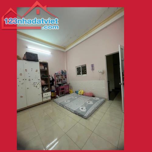 Bán nhà 3 tầng,4X14m, Quang Trung,ngay Chợ Hạnh Thông Tây,Khu cao tầng,Chỉ 5tỷ ở ngay - 2