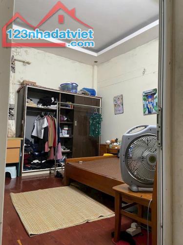 PHỐ QUAN NHÂN KINH DOANH SẦM UẤT NGÀY ĐÊM DT 64m2 3 tầng MT 4.1m Giá 18.88 tỷ - 2