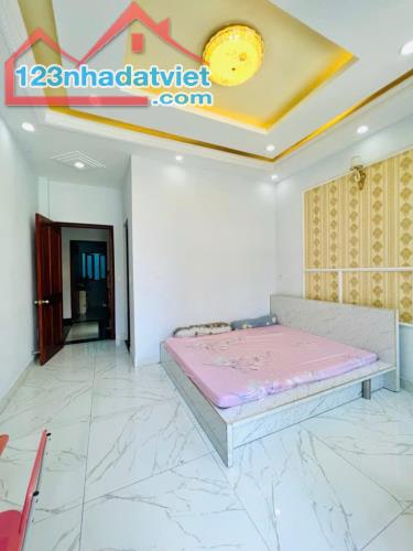 Siêu phẩm giá rẻ, nhà đẹp full nội thất - 1