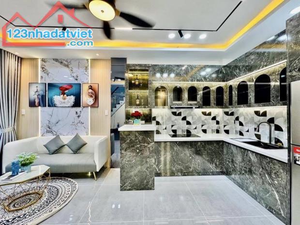 🔥Bán nhà siêu rẻ, ngang 5m, đường số 8, full nội thất, nở hậu, giá chỉ 3,95tỷ - 2