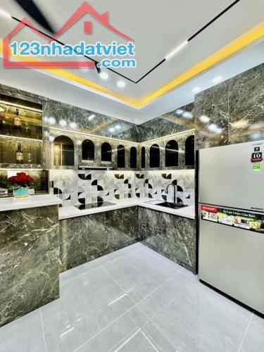 🔥Bán nhà siêu rẻ, ngang 5m, đường số 8, full nội thất, nở hậu, giá chỉ 3,95tỷ - 3