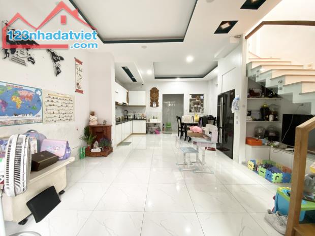 GIÁ RẺ, Bán Nhà Quang Trung, 50m2, 2 tầng mới, 3.9 tỷ TL 0964364745