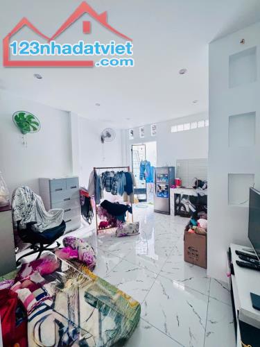 + 👉 SỐC SIÊU PHẨM GẤP GẤP BÁN NHÀ Đ HỒ HỌC LÃM TÂN TẠO BT 4,2*22,6M 2L CHỈ 4xT - 2