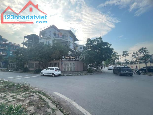 Cho Thuê Nhà Nguyên Căn 4 Tầng mặt đường – Tại Quận Hà Đông, Hà Nội - 1