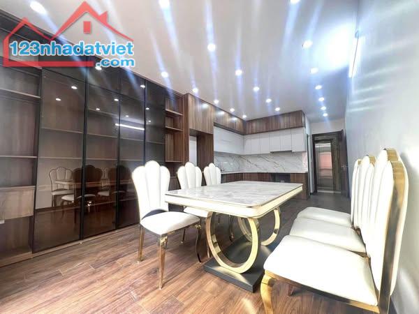 BÁN NHÀ HẺM Ô TÔ 6M THÔNG, LÔ GÓC TRẦN HƯNG ĐẠO - 2