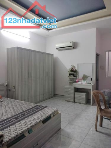 *Bán Gấp Nhà Đ số 8 khu phân lô cao cấp 68m2 hẻm 10m 4 Tầng Nhỉnh 5 tỷ - 1