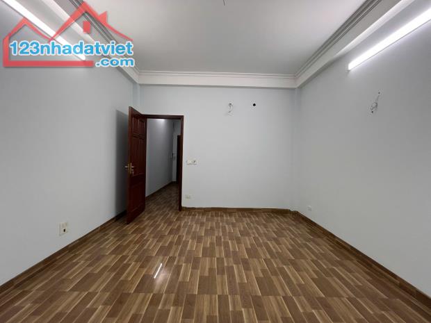 Phân Lô Liền Kề Hàng Bè Kiến Hưng, Vỉa Hè KD Văn Phòng, Sát Trục Cenco5 50m2 Giá 14,5 Tỷ - 3