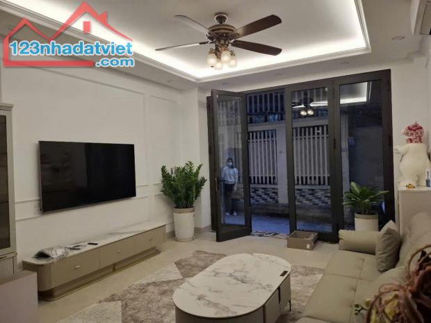 BÁN NHÀ 2 MẶT PHỐ ĐẶNG TIẾN ĐÔNG MẶT SAU HOÀNG CẦU - 2