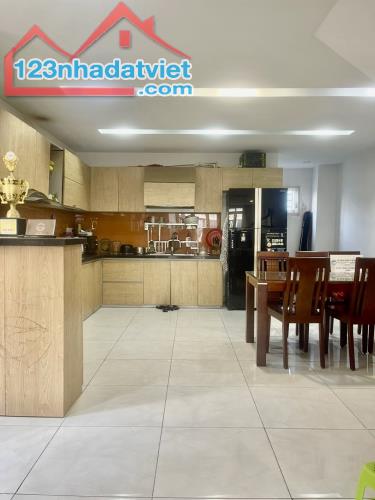 NHÀ BÌNH QUỚI 2 MẶT TIỀN - HẺM XE TẢI TRÁNH - DT 100m2 (5 x 20) - GIÁ 10.6T - 2