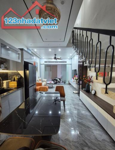 Bán nhà Văn Cao, Đằng Giang, Ngô Quyền, Hải Phòng. 4 tầng, 40m2, 3,2 tỷ. Ngang 4m, t2dn - 1