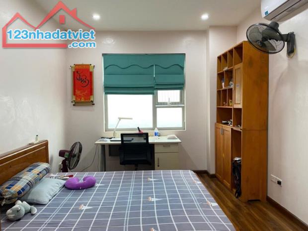 MẶT PHỐ HÀNG CHIẾU_HOÀN KIẾM_HÀ NỘI - 2