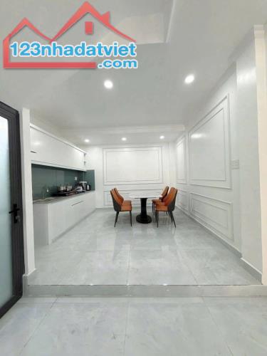 BÁN NHÀ LÊ VĂN QUỚI - NGÃ TƯ BỐN XÃ - BÌNH TÂN - 3 TẦNG BTCT - 60M2 - HẺM XE HƠI THÔNG - - 3