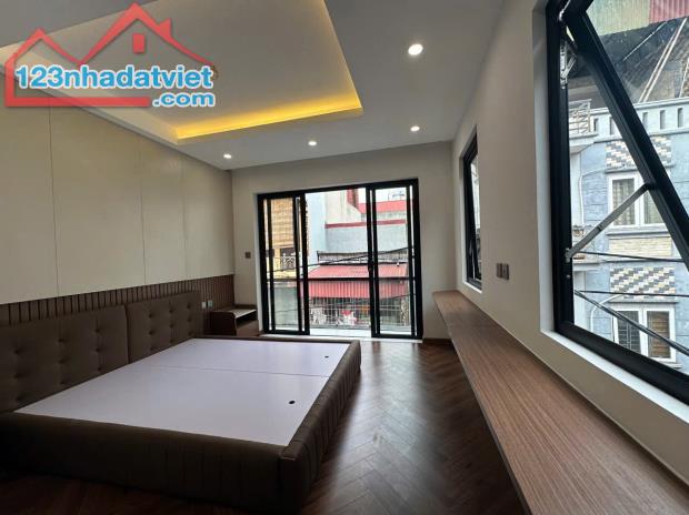Nhà đẹp 2 mặt thoáng đường ô tô kinh doanh tốt ngõ Phố Chu Huy Mân DT 66m2 . Giá 13.3 tỷ - 4