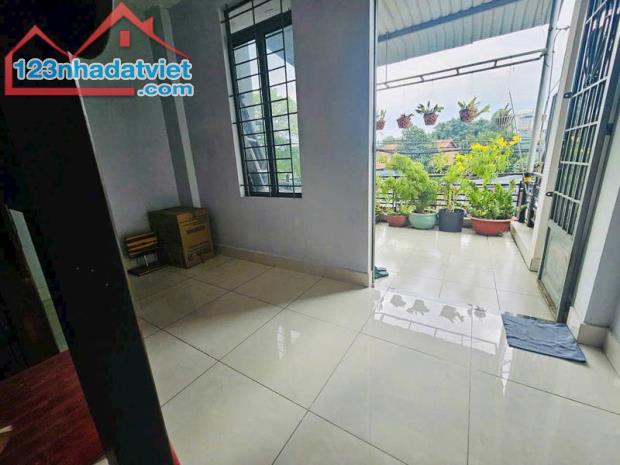 Q12001 - Bán nhà HXH Tân Chánh Hiệp 13, 46m2 ngang 4m, 3PN, SHR, Nhỉnh 4 tỷ TL