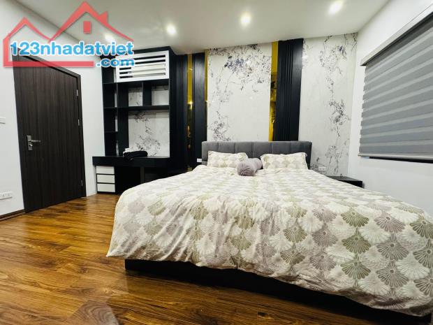 CỰC HIẾM ! BÁN NHÀ PHÂN LÔ - Ô TÔ LÙI CỬA - NGUYỄN CHÍ THANH 55M2 - 4 TẦNG - MẶT TIỀN 4M - 1