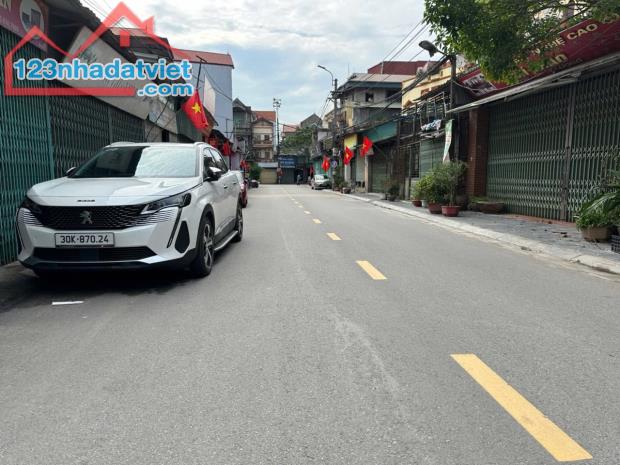 🔥🔥 MỘT LÔ DUY NHẤT ĐƯỜNG 2 Ô TÔ TRÁNH PHÓNG  ✅ Dt : 53m  💸💸 Giá : 2tyxx có như không - 1