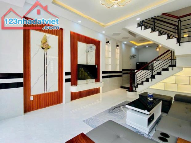 NHÀ BÁN, HXH, 2 TẦNG, BÙI QUAN LÀ, 44m2,GÒ VẤP, NHỈNH NHẸ 5TỶ - 3