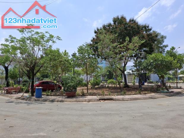 Bán đất A4 Thủ Đức, Phân lô 5mx25m, phù hợp xây nhà cao tầng để ở hoặc CHDV cho thuê giá - 3