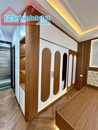 NHÀ ĐẸP THÁI HÀ 61M2 4T, VÀI BƯỚC RA PHỐ, CÁCH Ô TÔ 10M 10 TỶ
