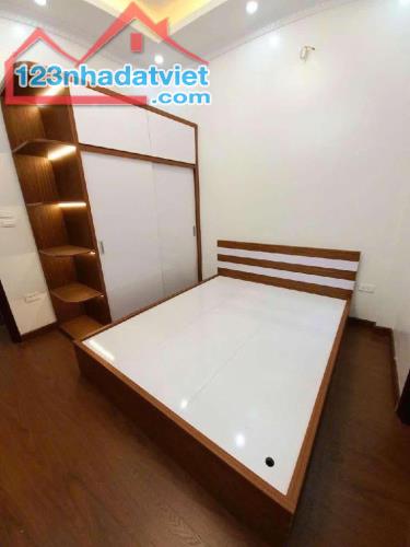 🏆NHÀ MỚI - THUÝ LĨNH - LĨNH NAM - 32M2 - 5TẦNG - 4,75TỶ - GẦN PHỐ - NGÕ 3 GÁC ĐỖ CỬA - 2