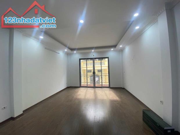 BÁN NHÀ MỚI GIẢI PHÓNG - THANG MÁY - Ô TÔ TRÁNH – BAY NHANH – 77M2 – 16 TỶ - 3