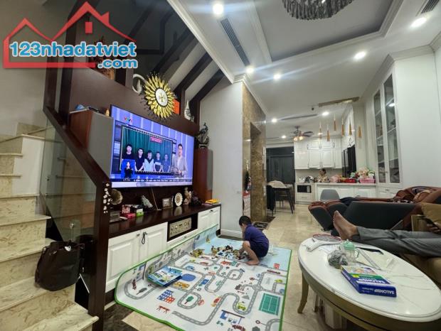 Bán nhà Liền Kề KĐT Hạ ĐÌnh 107m2, xây 5 tầng, thang máy. Giá thương lượng - 3