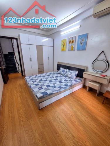 BÁN NHÀ NGÕ 135 ĐỘI CẤN – TRUNG TÂM BA ĐÌNH – NHÀ ĐẸP FULL NỘI THẤT – GIÁ 7.5 TỶ 	• - 2