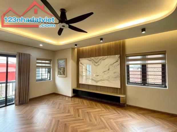 SIÊU PHẨM CCMN VƯƠNG THỪA VŨ, GẦN PHỐ, DÒNG TIỀN ỔN ĐỊNH , THANG MÁY ĐỦ PCCC 55MX7T - 1