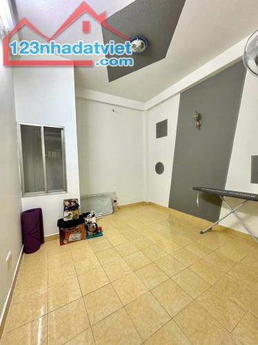 SIÊU HIẾM - CHÍNH CHỦ ĐỊNH CƯ - MT CÔ BẮC - 5 TẦNG BTCT - 4PN LỚN - XE HƠI NGỦ NHÀ - GẤP - 4