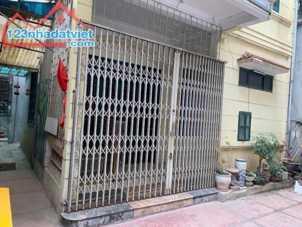 BÁN GẤP NHÀ PHỐ TRỊNH CÔNG SƠN LẠC LONG QUÂN TÂY HỒ 108M 3 TẦNG SÁT OTO GẦN HỒ NHỈNH 17 TỶ - 3