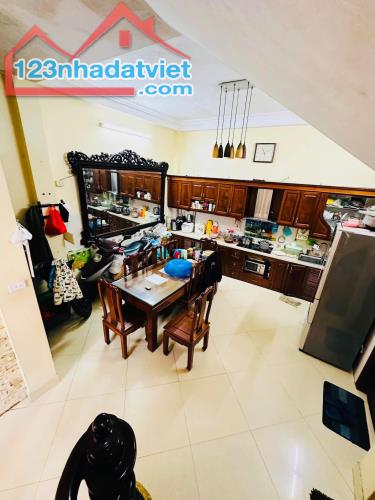 BÁN GẤP NHÀ PHỐ TRỊNH CÔNG SƠN LẠC LONG QUÂN TÂY HỒ 108M 3 TẦNG SÁT OTO GẦN HỒ NHỈNH 17 TỶ - 5