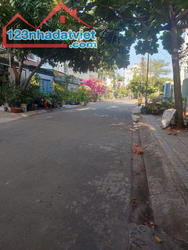 Chủ gửi bán thửa đất 65m2,Hẻm Xe hơi Nguyễn Duy Trinh, Bình Trưng Tây, Gía chỉ 5,3 tỷ. LH - 1