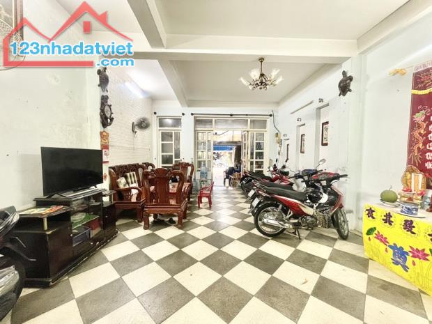 BÁN NHÀ 5 TẦNG MẶT TIỀN ĐƯỜNG SỐ - PHƯỜNG TÂN THÀNH - TÂN PHÚ . Dt 160M .. GIÁ 25 TỶ - 1