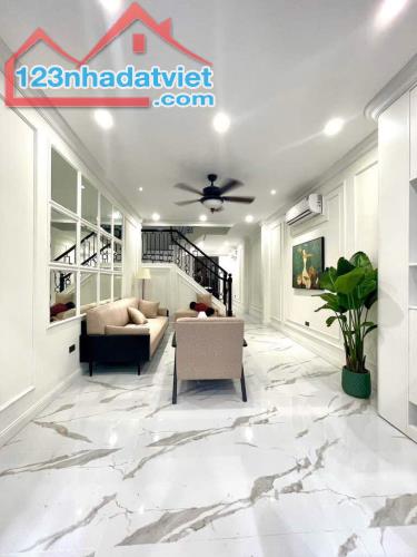 Cần bán nhà lô góc đẹp 3 siêu thoáng Hào Nam - Đống Đa Dt:95m2 giá 14Tỷ - 1