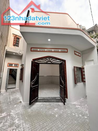 Nhà rộng rãi 6x12m, ngay Ngã Tư Ga giáp Gò Vấp, giá rẻ tiện sửa chữa - 3