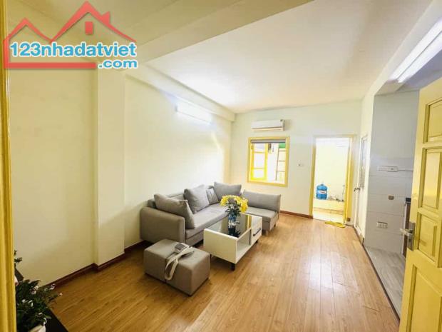 PHỐ THƯỢNG THỤY CHUNG CƯ MINI TÂY HỒ - FULL ĐỒ, 2 THOÁNG,  35/40m, giá chỉ 1,23 tỷ có tl