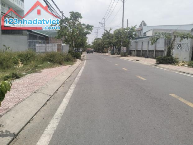 Lô đất đẹp Mặt tiền  Song Hành ,Hóc Môn , DT 272m2 .Giá rẻ 15.3 tỷ (TL) - 3
