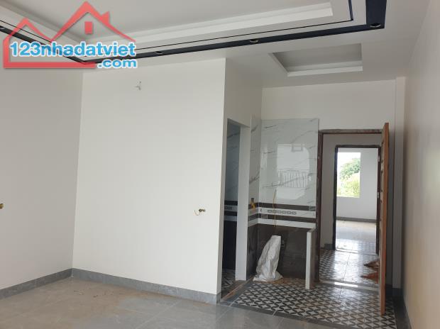 BÁN NHÀ 5.3 TỶ 4 TẦNG 62M2 CÓ GARA Ô TÔ VỊ TRÍ ĐẸP ĐÔ THỊ THỐNG NHẤT - 4