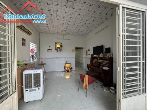 BÁN NHÀ CẤP 4 - HẺM Ô TÔ THÔNG - NGUYỄN VĂN CÔNG, P.3, GÒ VẤP - DT 107m2 (5x21) - 7.9 TỶ - 2
