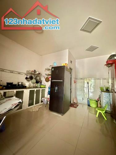 NHÀ 4.1x22m GIÁ SIÊU TỐT CHỈ 3.6 TỶ, HẺM XE HƠI, GẦN CHỢ MINH PHÁT - 2