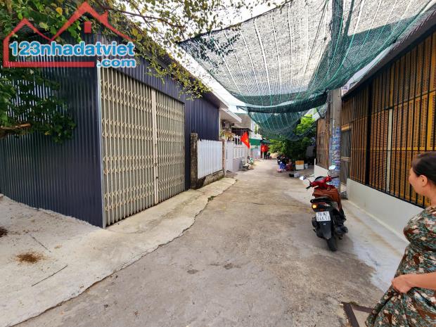 Bán Đất Gần Biển - Khu Dân Cư Hòn Xện - Đường Triệu Quốc Đạt - Nha Trang