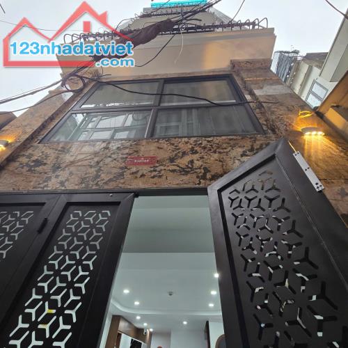 Bán nhà 6 tầng xây mới tại phố Trường Chinh giá 8.7 tỷ