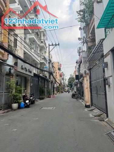 NHÀ BÁN QUANG TRUNG GV - GẦN CHỢ HẠNH THÔNG TÂY & CV LÀNG HOA - DT 48M² - 2 TẦNG CHỈ 4.X T
