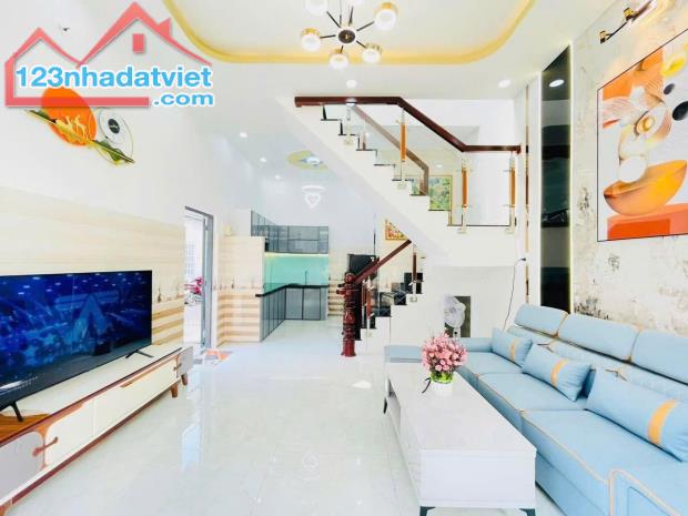 LÔ GÓC HAI MẶT TIỀN 7M - GIÁP QUANG TRUNG - GÒ VẤP - GIÁ 4.5 tỷ - 2