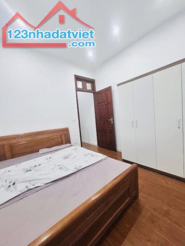 Bán nhà phân lô Hoàng Mai - mặt ngõ rộng thông oto chạy , dt 38M * 4T giá 7.35 tỷ SĐCC - 1