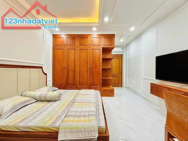 Nhà phố 5 lầu ngang 5m hẻm 380 Nguyễn Văn Khối DTSD 170m2 tặng NT gần CV chỉ 7 tỷ xíu. - 2
